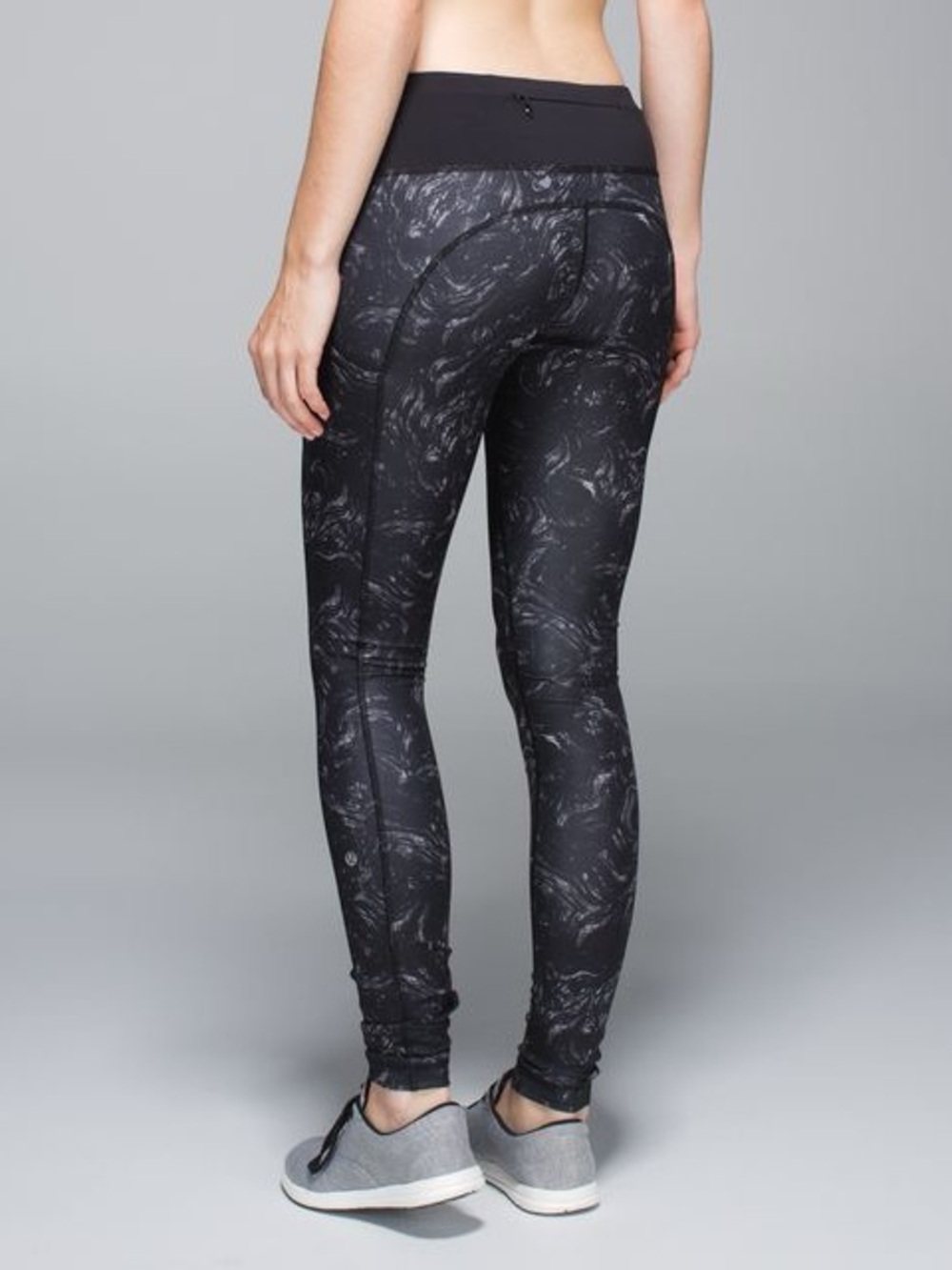 Lululemon Speed Tight II *Full-On Luxtreme Arsenal Ambient Grey Black / Black